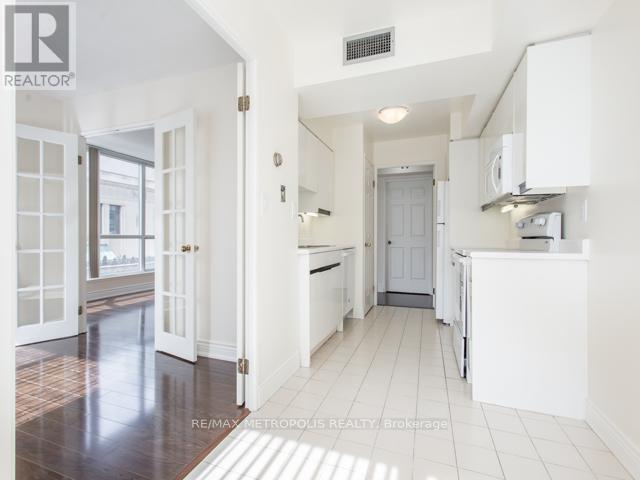1406 - 7 Carlton Street, Toronto, Ontario  M5B 2M3 - Photo 13 - C12788050