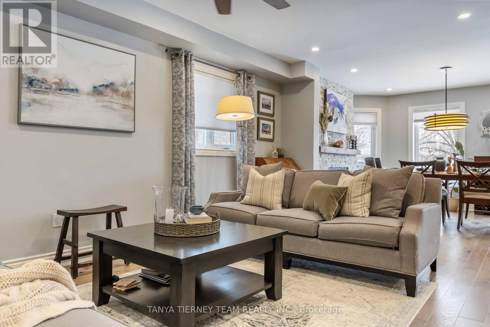 32 Four Winds Drive, Whitby, Ontario  L1N 9R8 - Photo 12 - E12788000