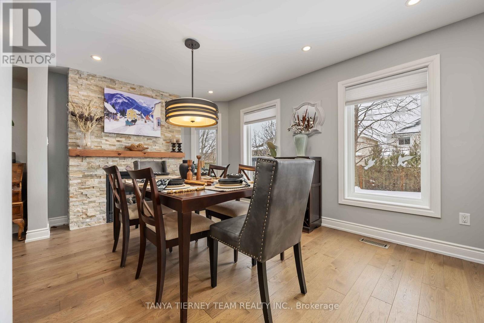 32 Four Winds Drive, Whitby, Ontario  L1N 9R8 - Photo 15 - E12788000