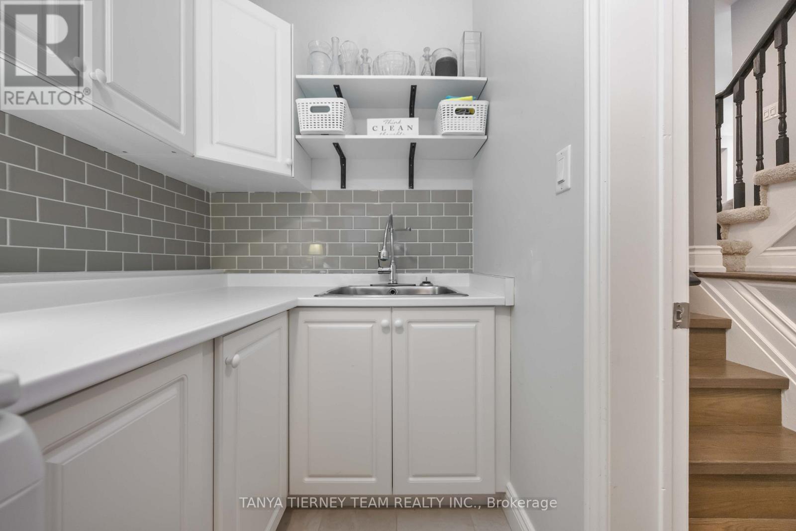 32 Four Winds Drive, Whitby, Ontario  L1N 9R8 - Photo 25 - E12788000