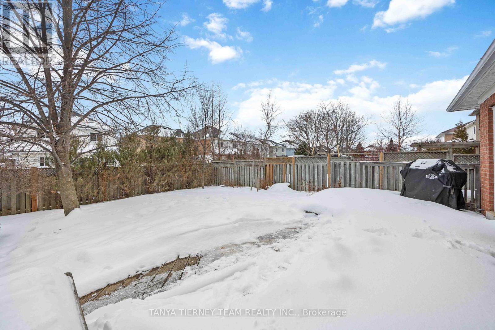 32 Four Winds Drive, Whitby, Ontario  L1N 9R8 - Photo 49 - E12788000