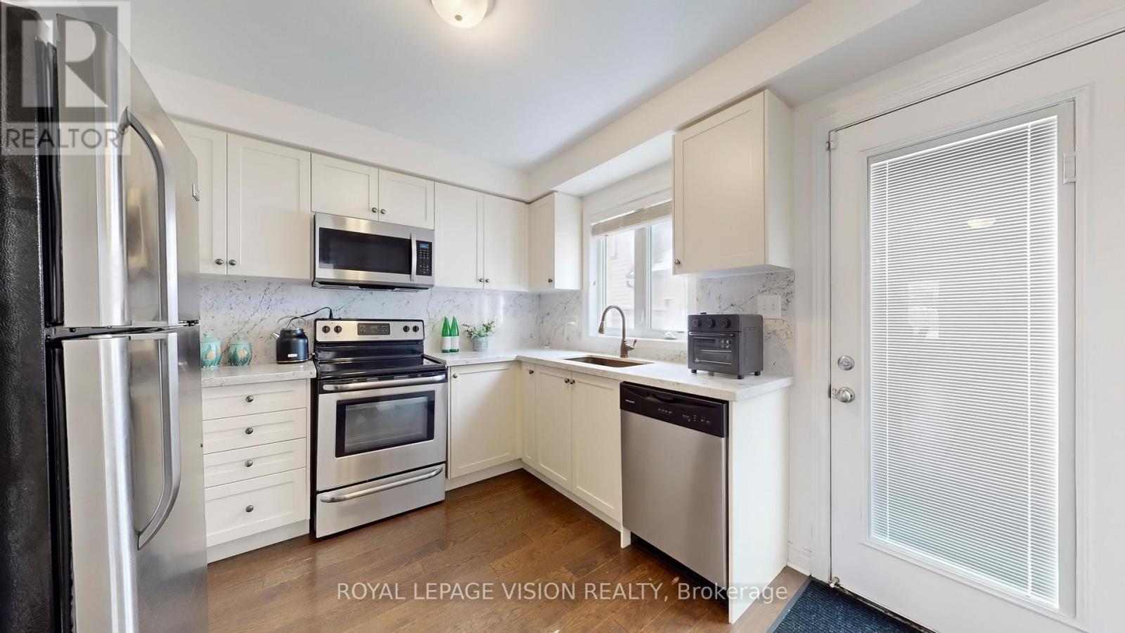 32 Zezel Way, Toronto, Ontario  M1P 0C1 - Photo 11 - E12788046