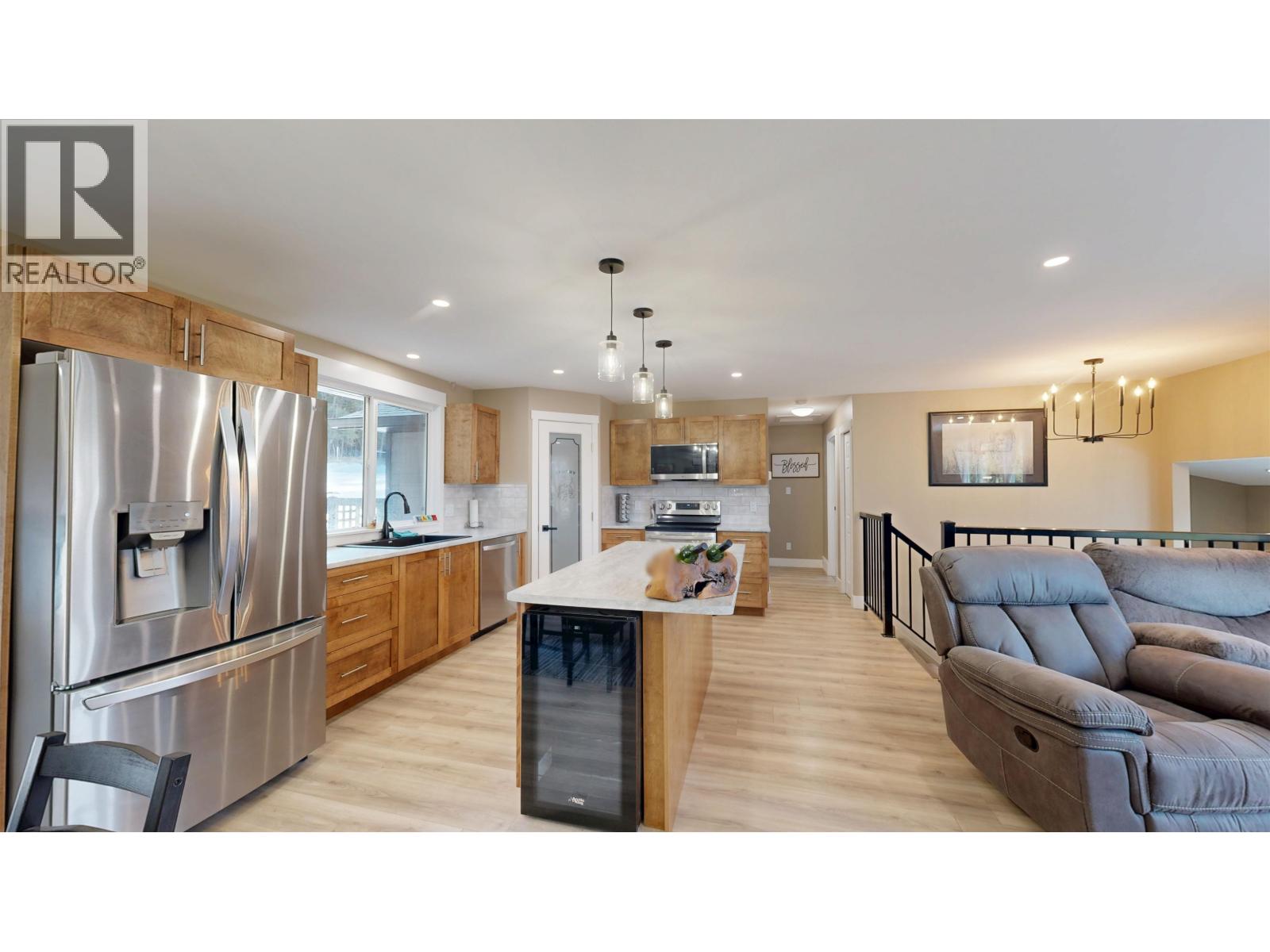 4737 Sussnee Road, 100 Mile House, British Columbia  V0K 2Z0 - Photo 17 - R3089634