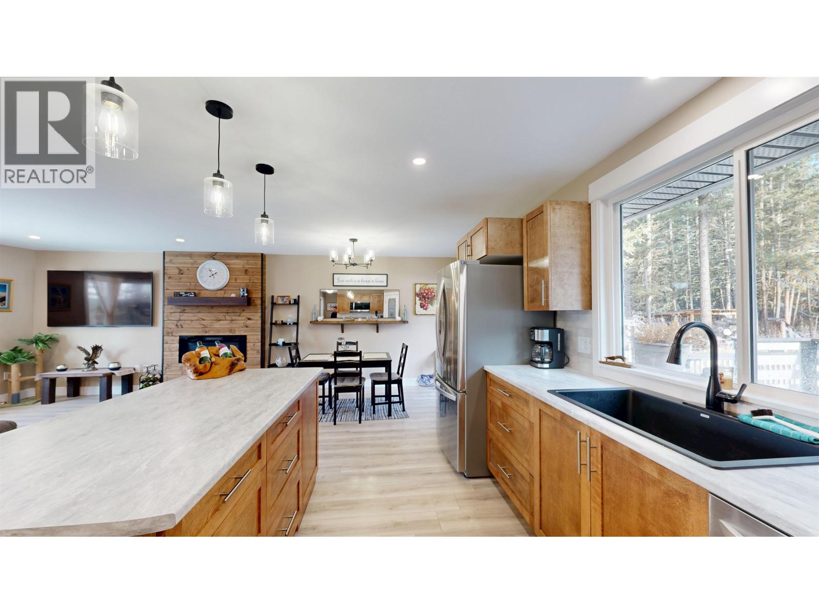 4737 Sussnee Road, 100 Mile House, British Columbia  V0K 2Z0 - Photo 15 - R3089634