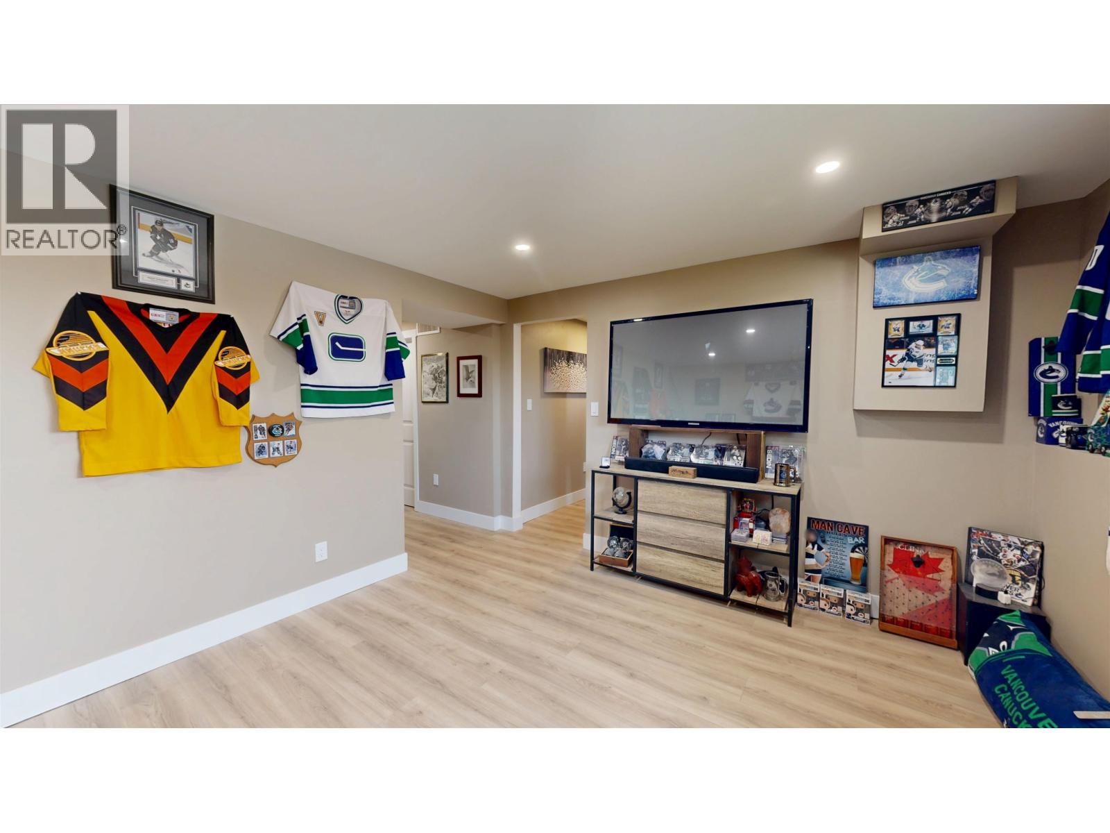 4737 Sussnee Road, 100 Mile House, British Columbia  V0K 2Z0 - Photo 36 - R3089634