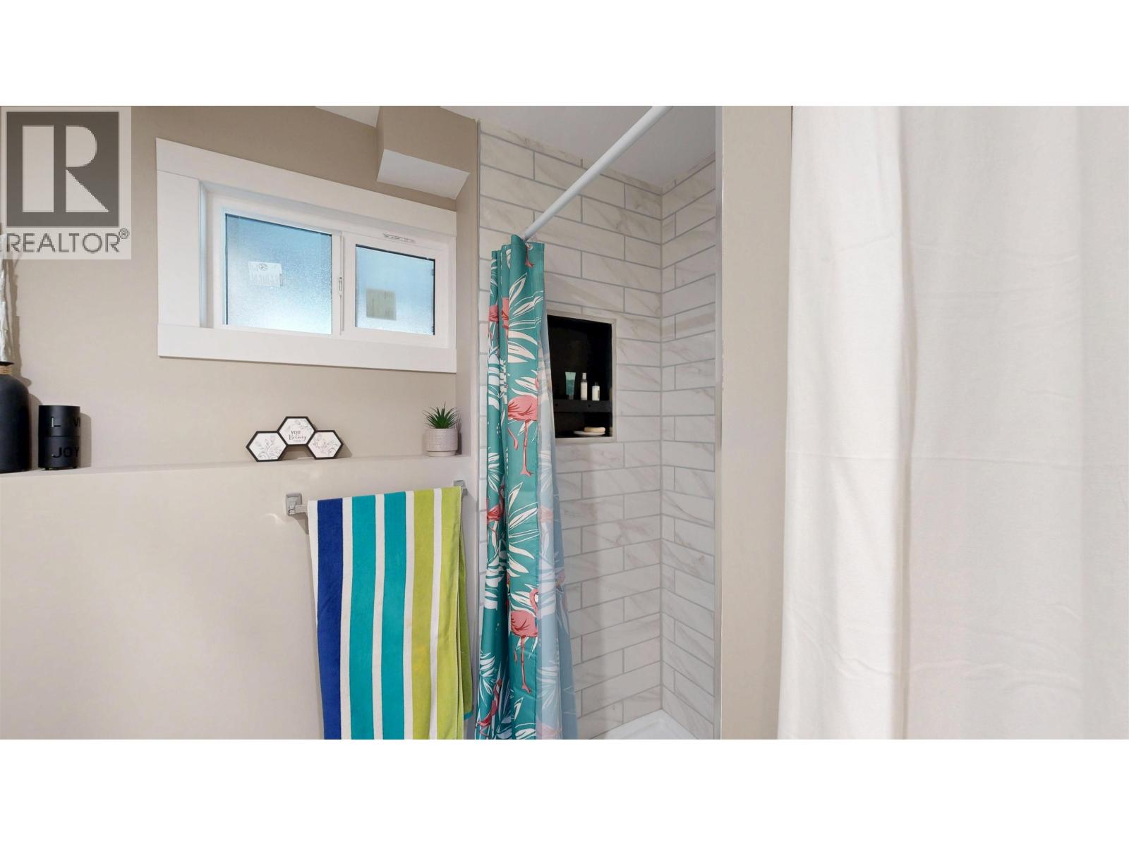 4737 Sussnee Road, 100 Mile House, British Columbia  V0K 2Z0 - Photo 31 - R3089634