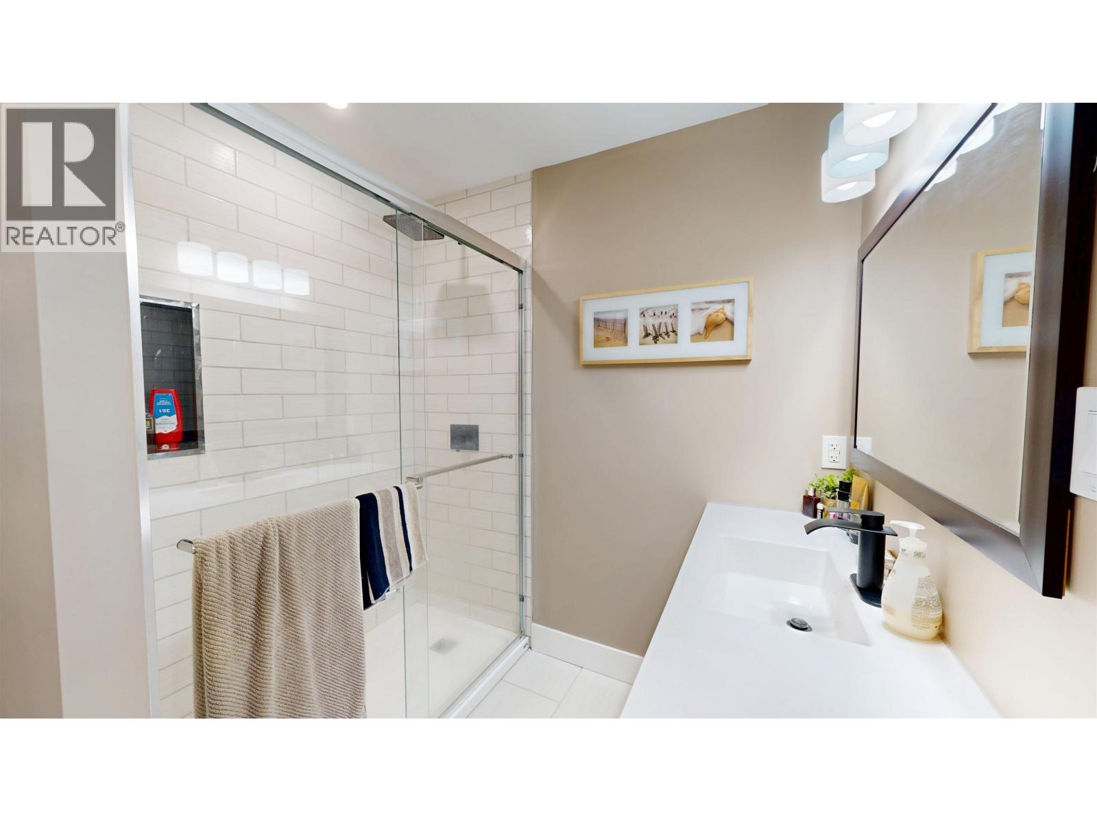 4737 Sussnee Road, 100 Mile House, British Columbia  V0K 2Z0 - Photo 26 - R3089634