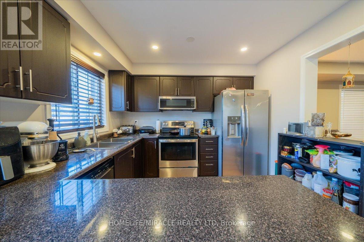 326 Albright Road, Brampton, Ontario  L6X 0H8 - Photo 16 - W12787496