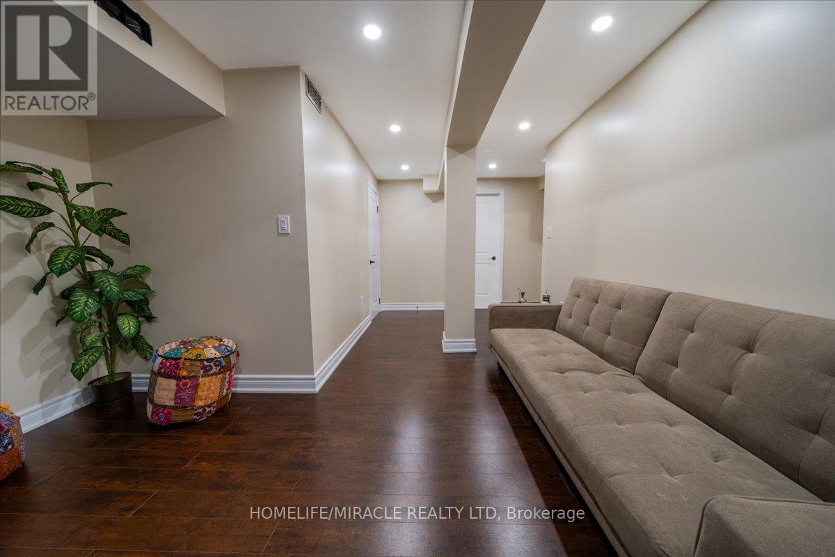 326 Albright Road, Brampton, Ontario  L6X 0H8 - Photo 36 - W12787496