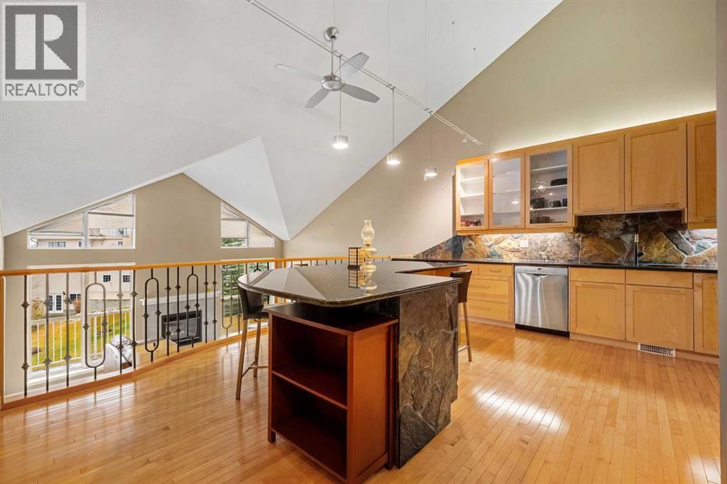 702 Patterson View Sw, Calgary, Alberta  T3H 3J9 - Photo 11 - A2286174