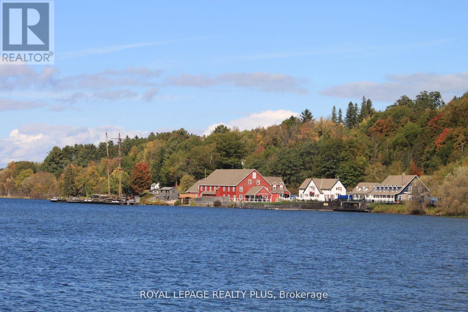 17 Quarry Road, Penetanguishene, Ontario  L9M 0W6 - Photo 12 - S12788048