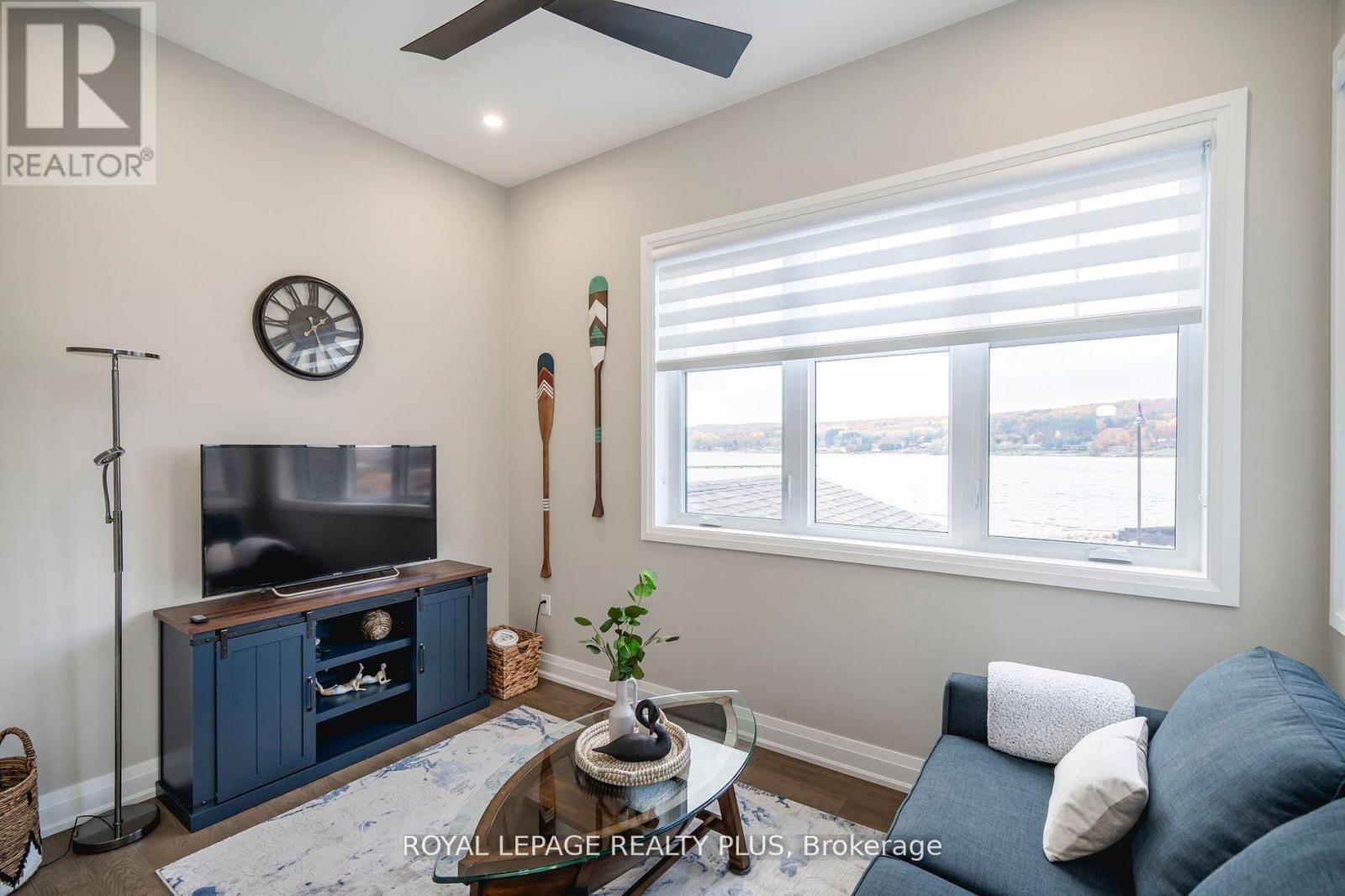 17 Quarry Road, Penetanguishene, Ontario  L9M 0W6 - Photo 5 - S12788048