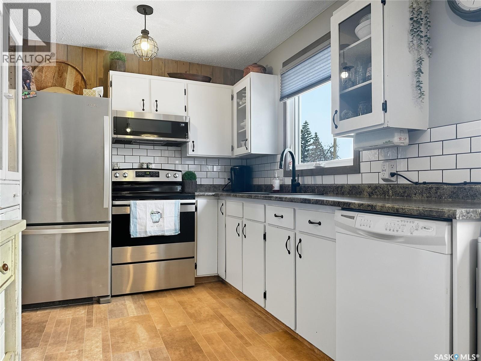 321 27th Street, Battleford, Saskatchewan  S0M 0E0 - Photo 5 - SK028563