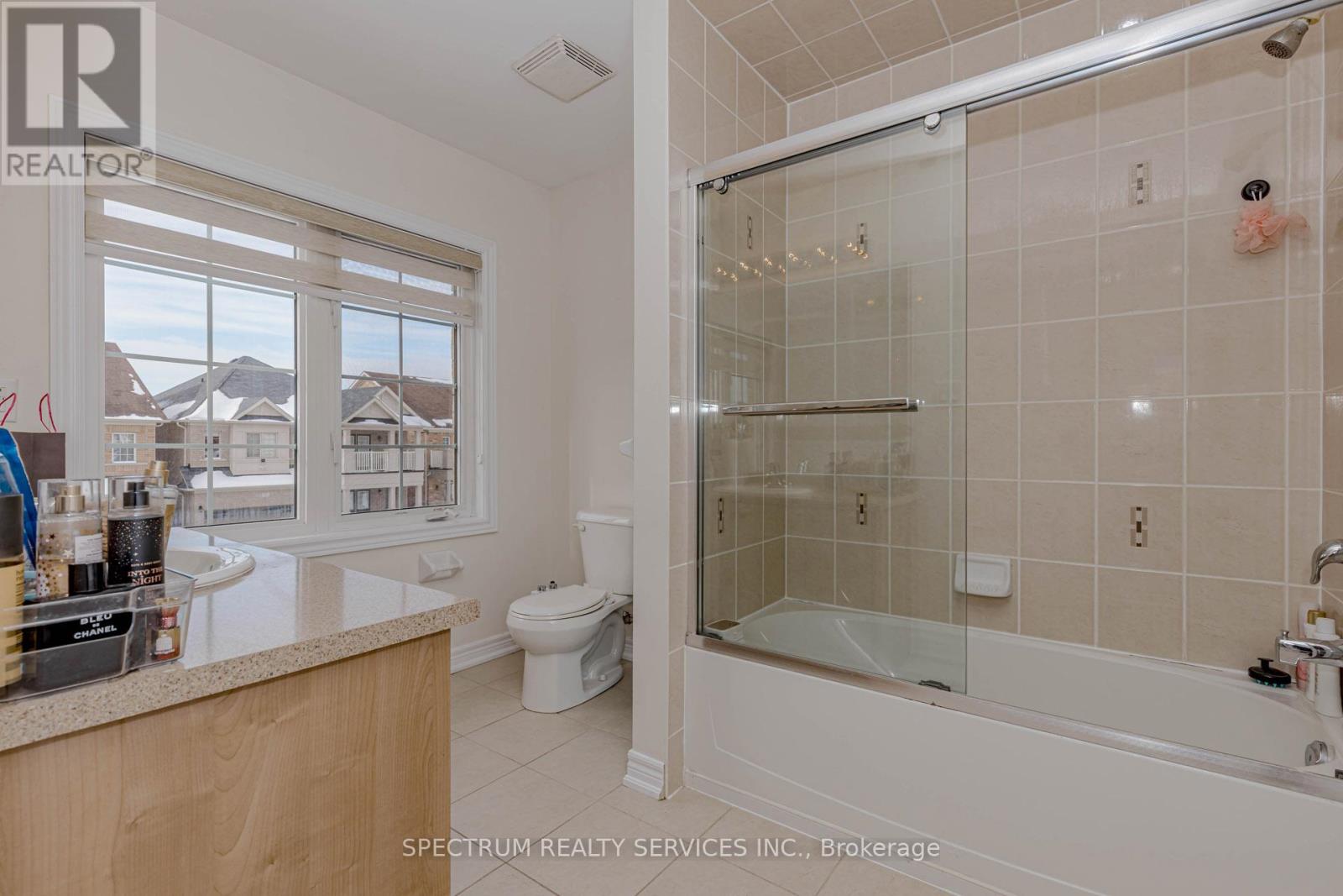 75 Elmcrest Drive, Brampton, Ontario  L6Y 5Z1 - Photo 24 - W12788004