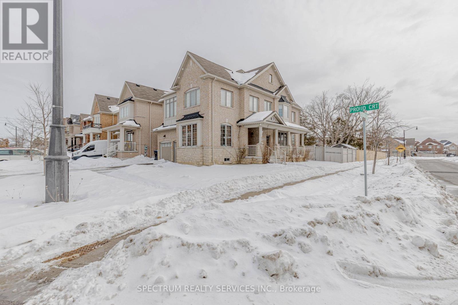 75 Elmcrest Drive, Brampton, Ontario  L6Y 5Z1 - Photo 4 - W12788004