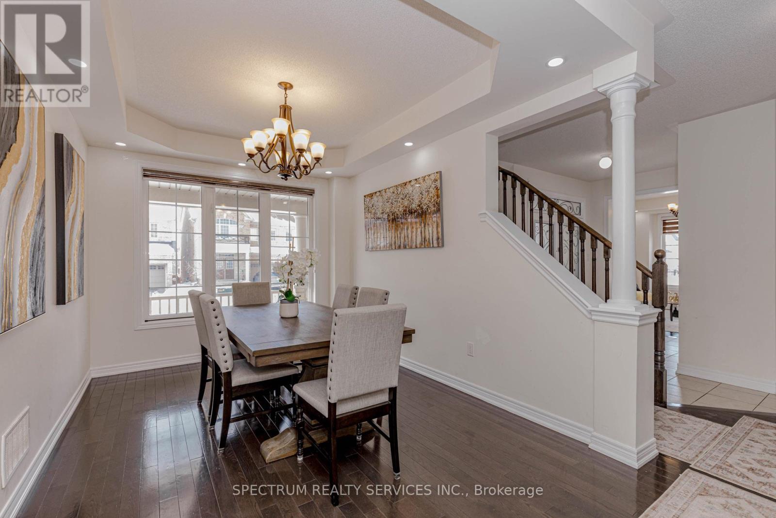 75 Elmcrest Drive, Brampton, Ontario  L6Y 5Z1 - Photo 9 - W12788004