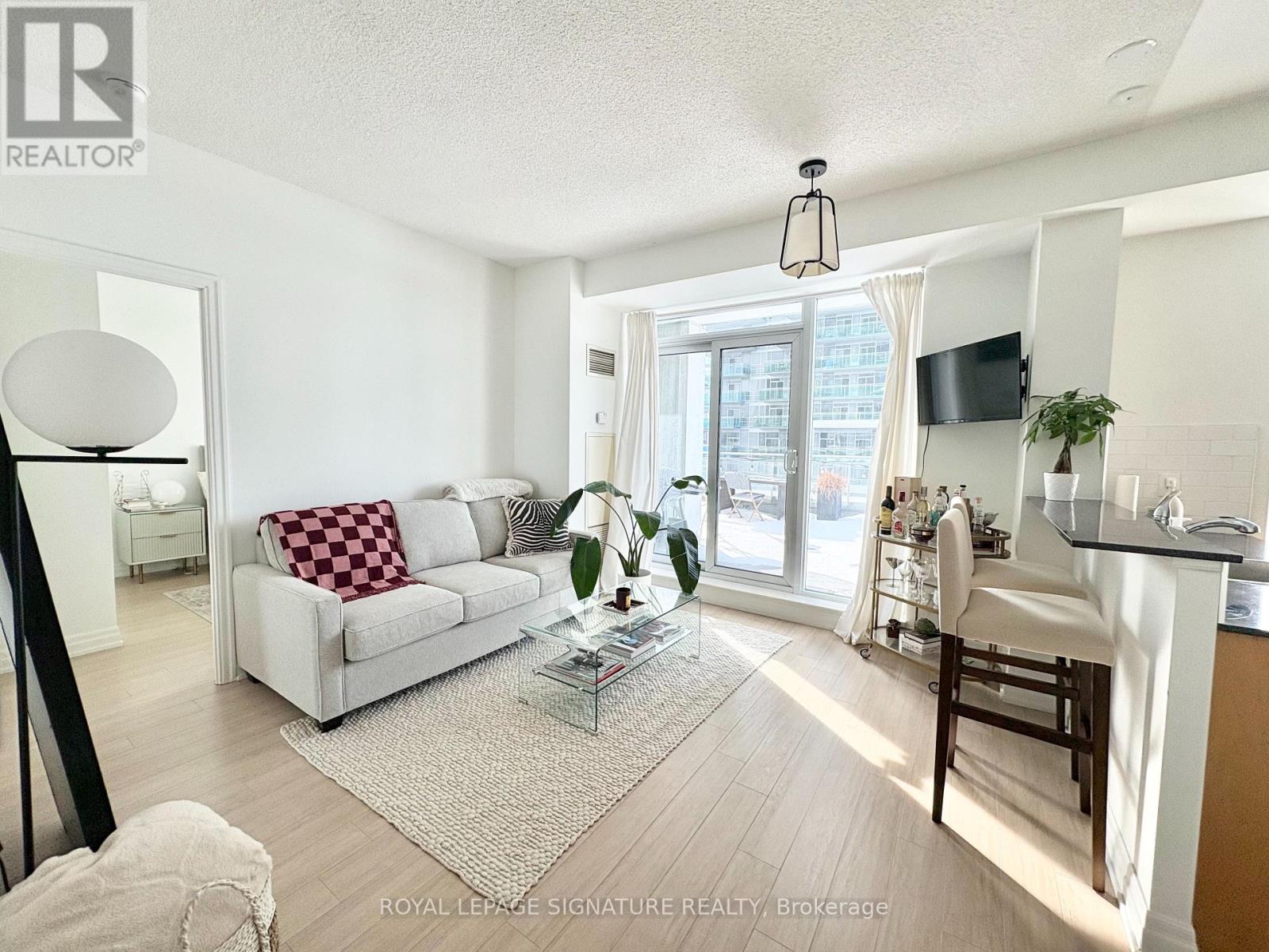 1601 - 2121 Lake Shore Boulevard W, Toronto, Ontario  M8V 4E9 - Photo 1 - W12788006