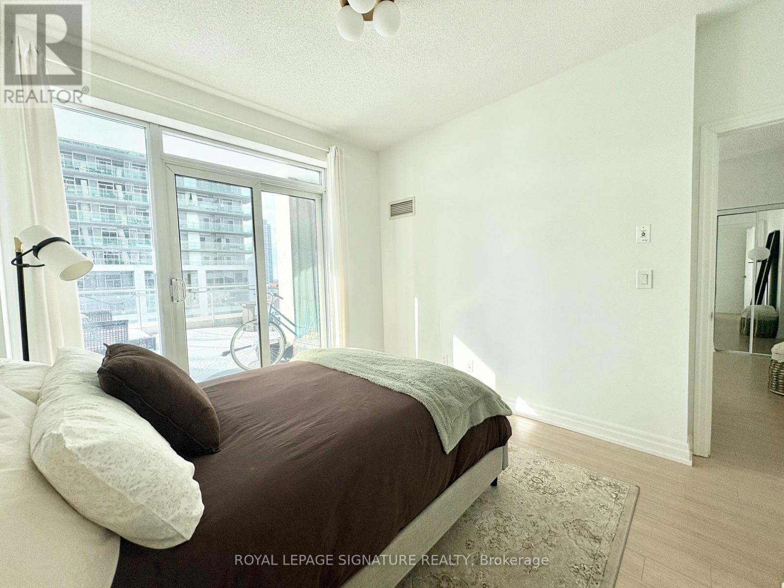 1601 - 2121 Lake Shore Boulevard W, Toronto, Ontario  M8V 4E9 - Photo 13 - W12788006