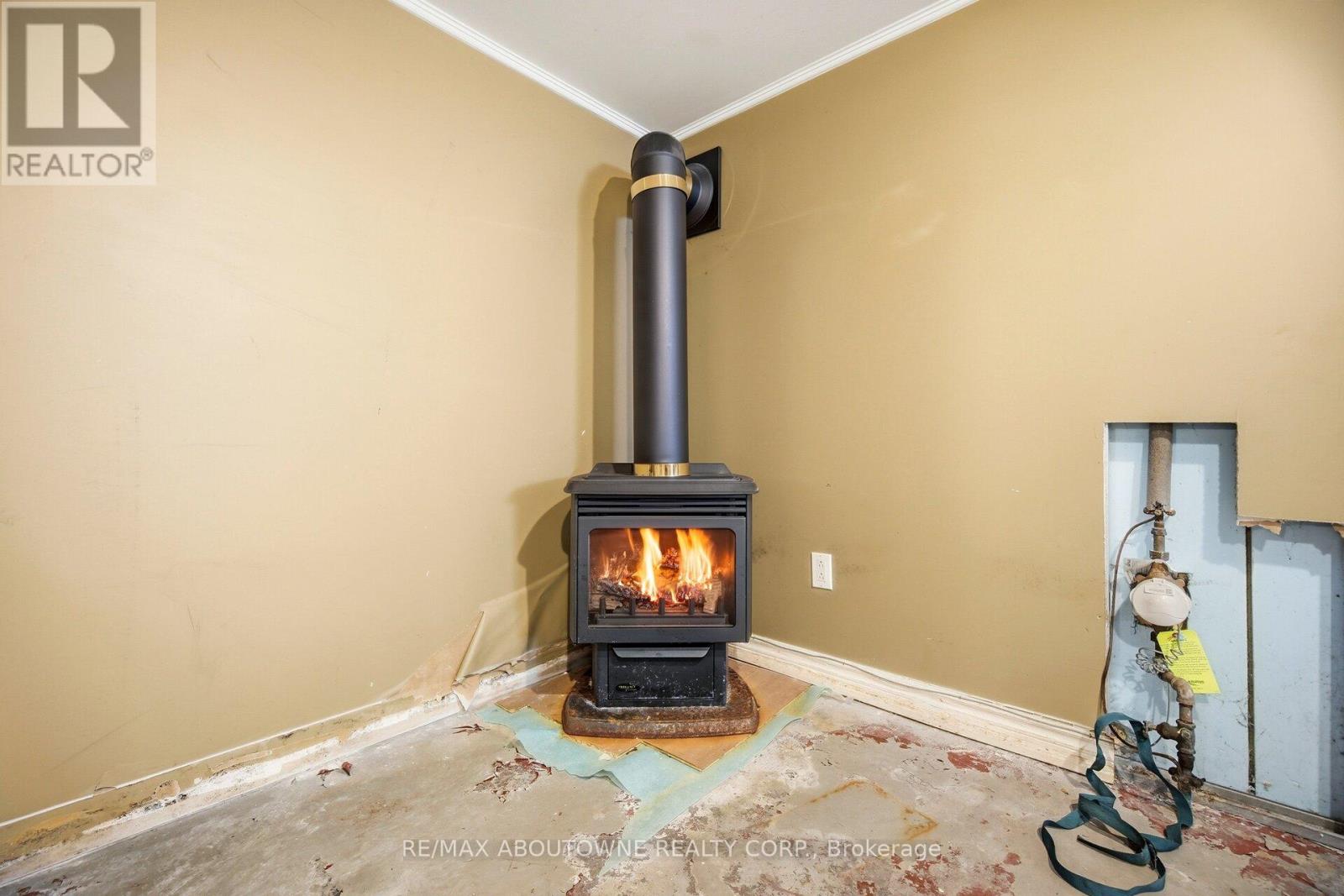 347 Queen Mary Drive, Oakville, Ontario  L6K 3L7 - Photo 32 - W12788018