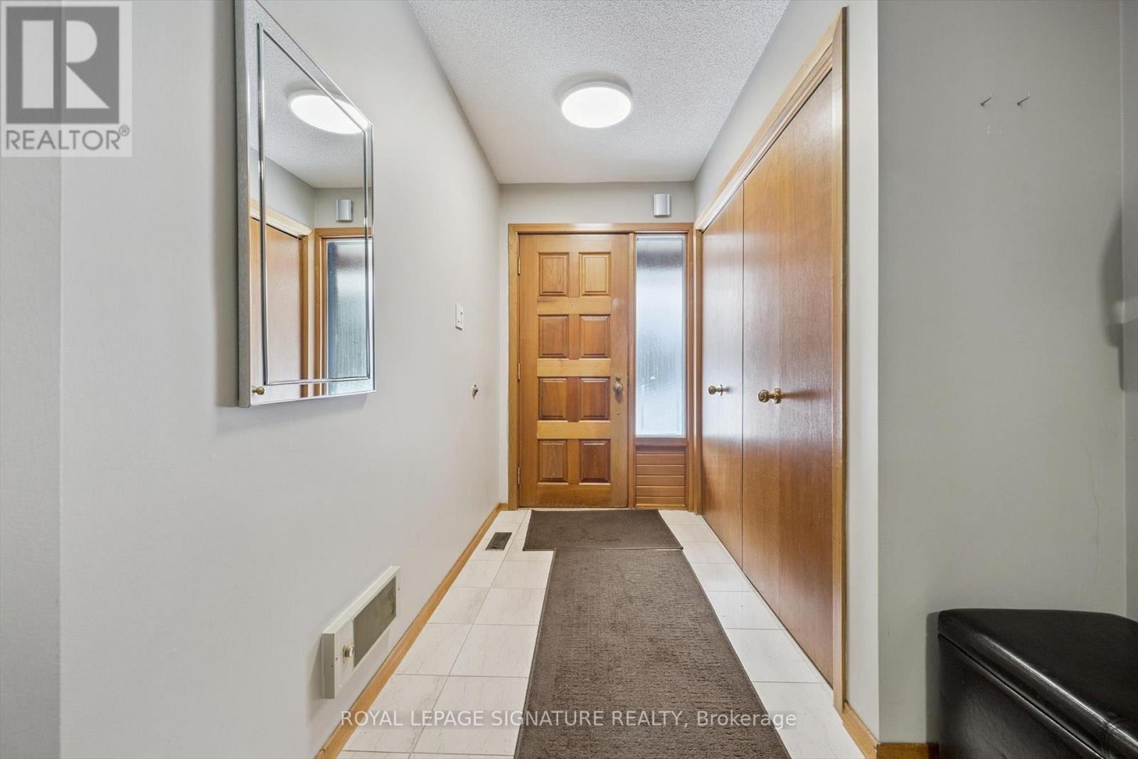 28 Manswood Crescent, Brampton, Ontario  L6T 0A4 - Photo 13 - W12788022