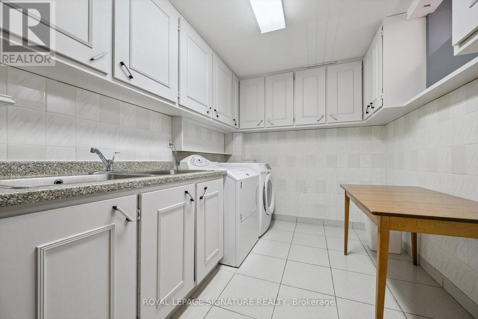 28 Manswood Crescent, Brampton, Ontario  L6T 0A4 - Photo 32 - W12788022