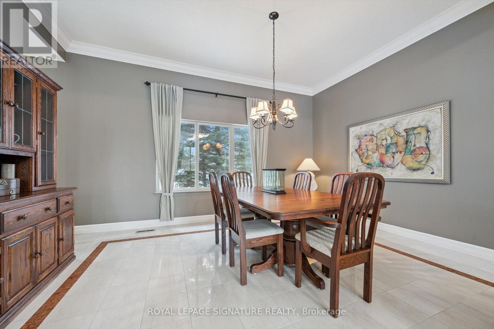 28 Manswood Crescent, Brampton, Ontario  L6T 0A4 - Photo 5 - W12788022