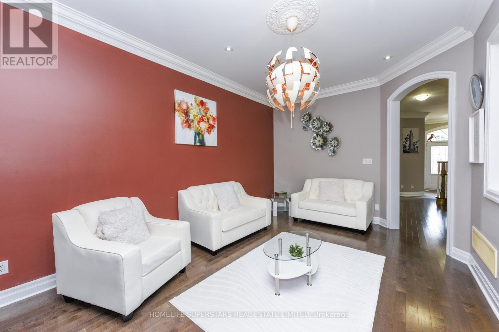 8 Bainsville Circle, Brampton, Ontario  L6P 3A5 - Photo 7 - W12788036