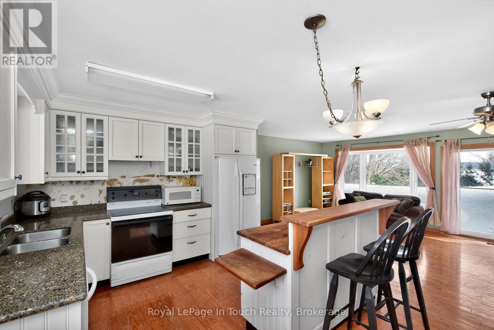 1 Logmoss Road, Tiny, Ontario  L9M 0C2 - Photo 11 - S12788076