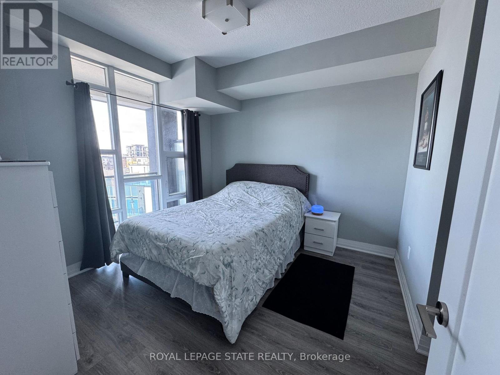 404 - 10 Concord Place, Grimsby, Ontario  L3M 0G6 - Photo 12 - X12788032