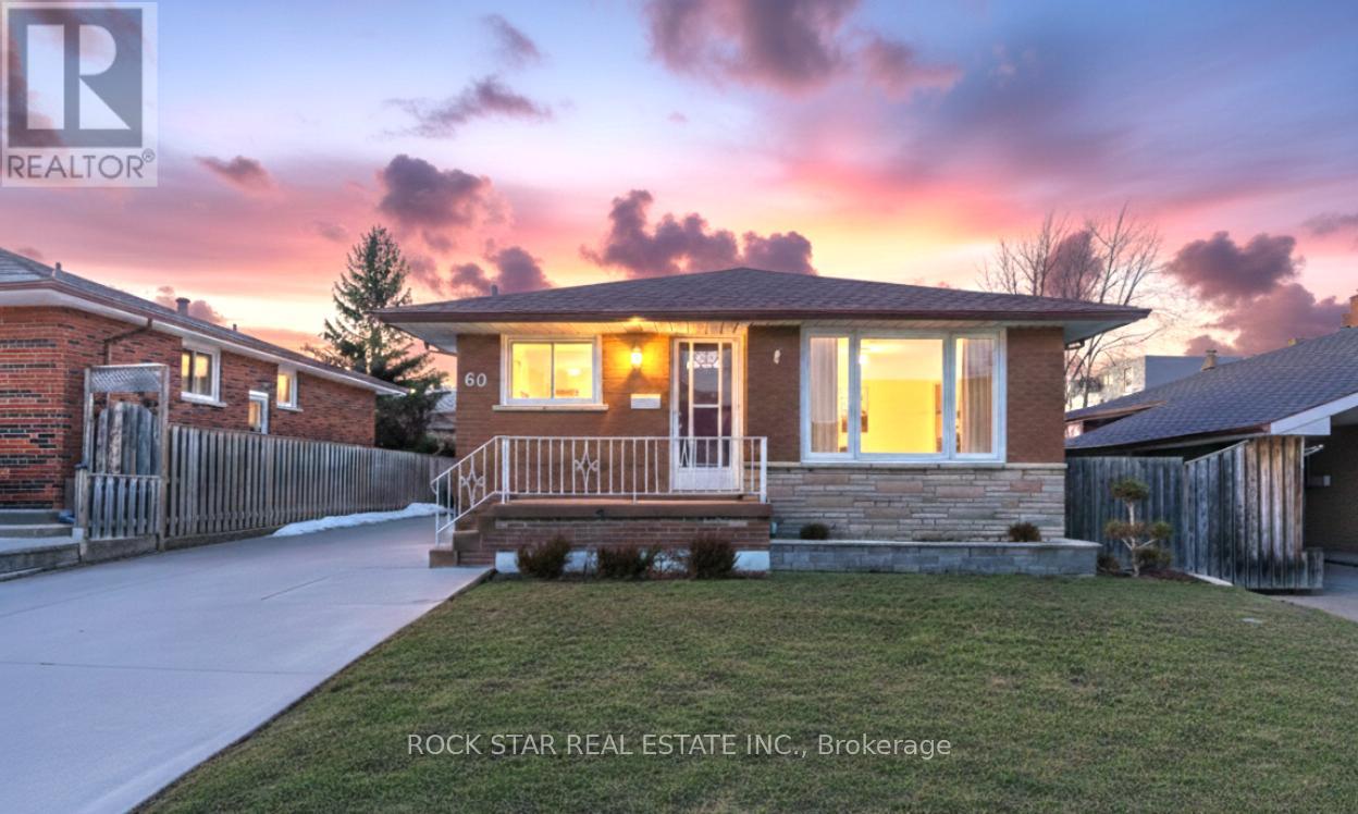 60 CHAMPLAIN AVENUE, Hamilton, Ontario