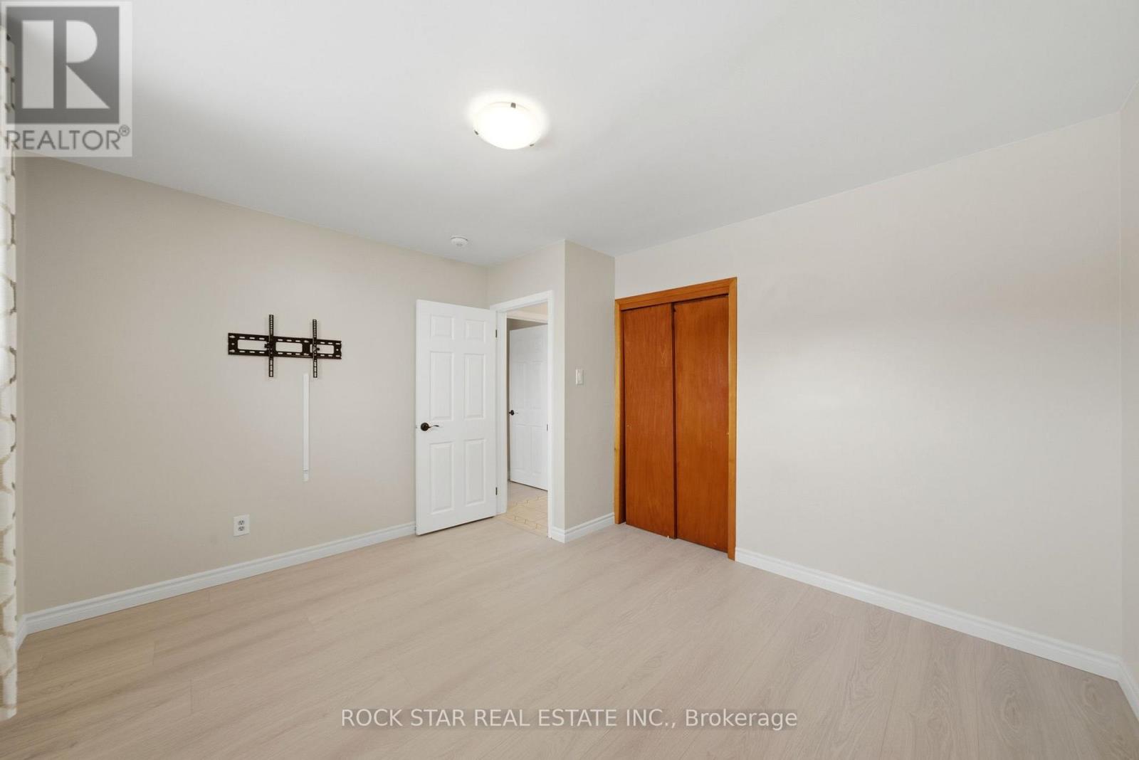 60 Champlain Avenue, Hamilton, Ontario  L8G 2H7 - Photo 18 - X12788052