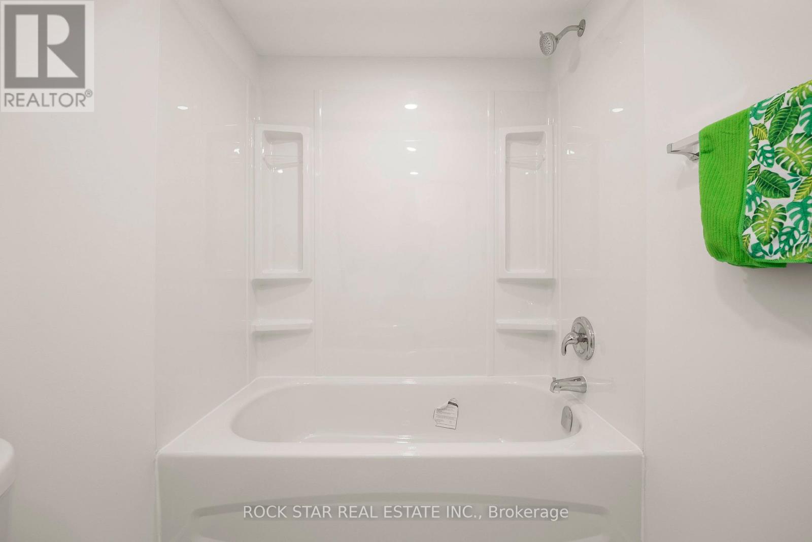 60 Champlain Avenue, Hamilton, Ontario  L8G 2H7 - Photo 30 - X12788052