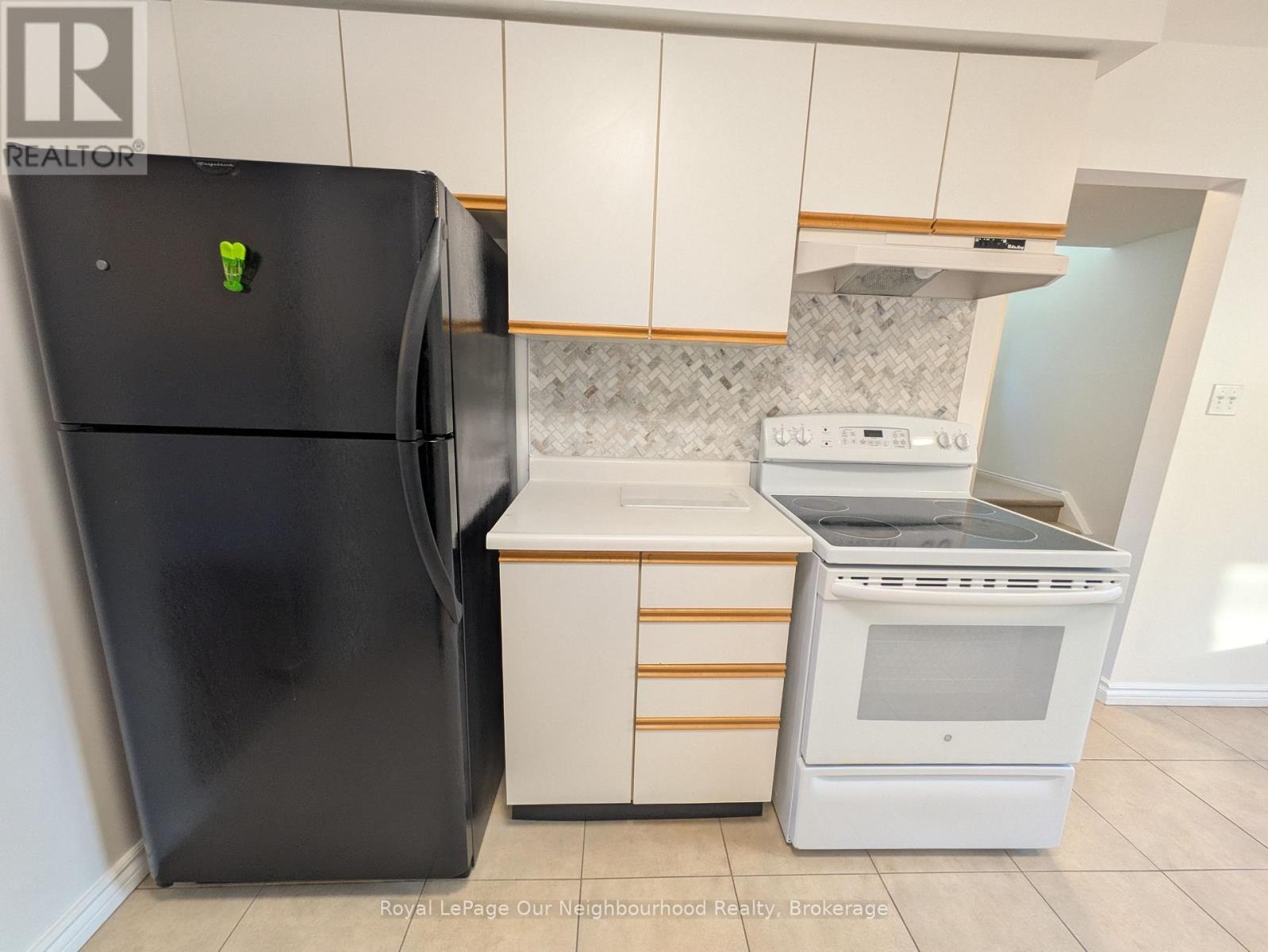 A - 31 Bingham Street, Richmond Hill, Ontario  L4C 8Y7 - Photo 10 - N12788246