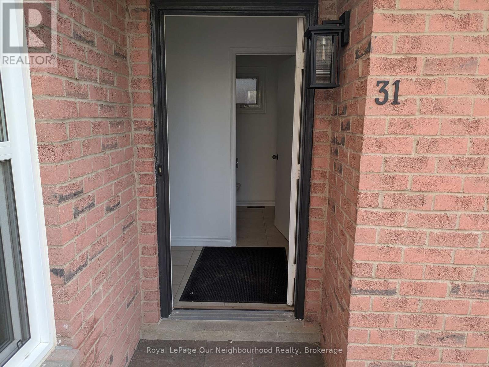 A - 31 Bingham Street, Richmond Hill, Ontario  L4C 8Y7 - Photo 2 - N12788246