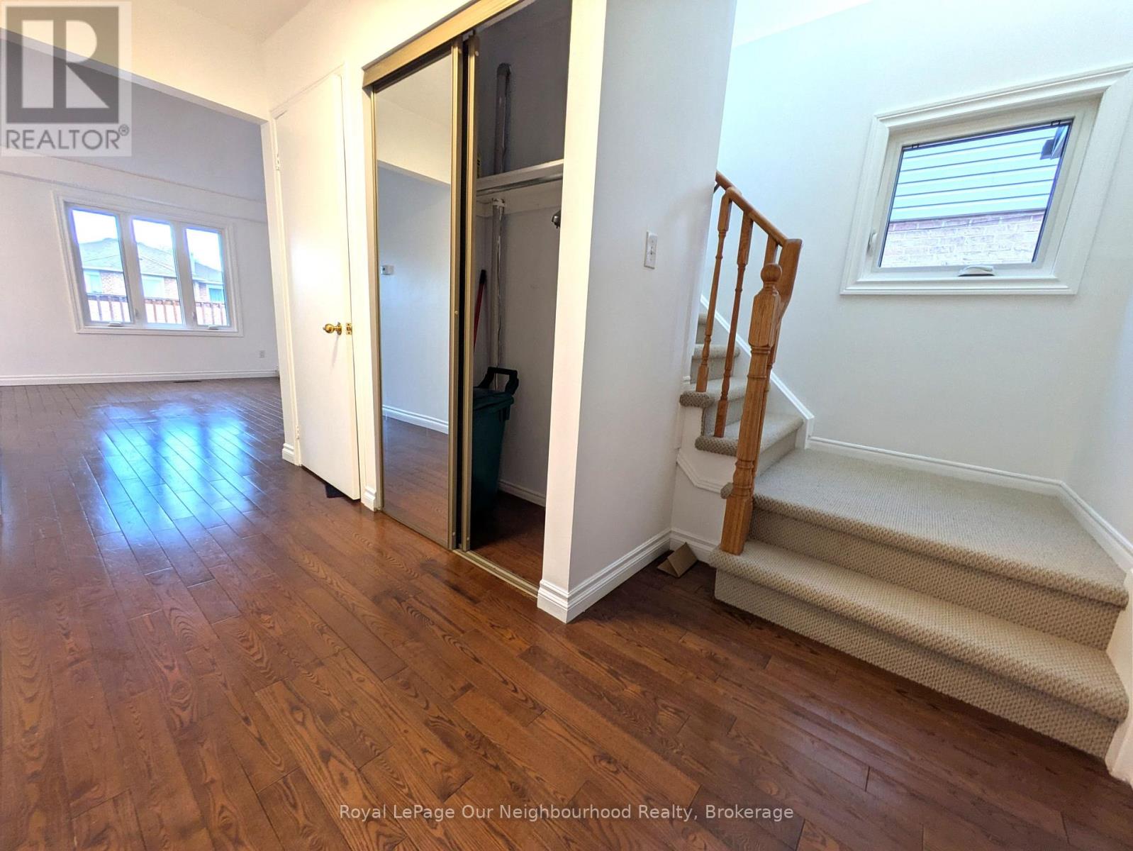 A - 31 Bingham Street, Richmond Hill, Ontario  L4C 8Y7 - Photo 5 - N12788246