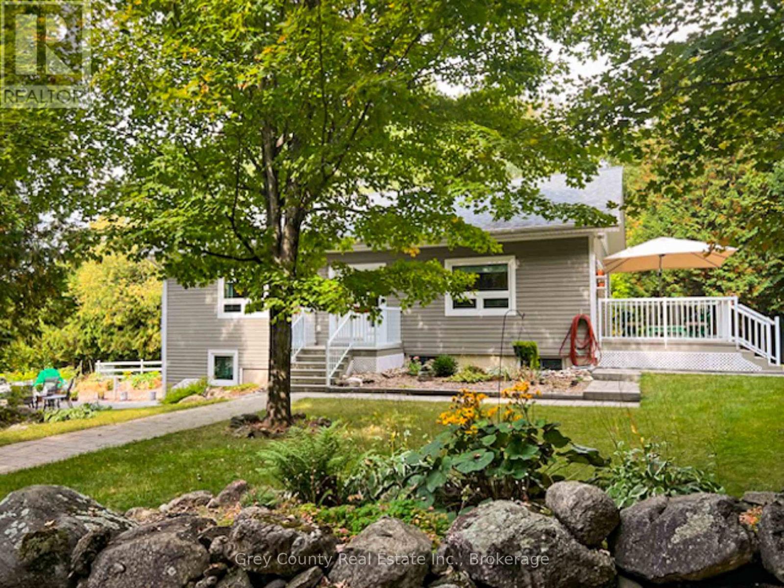 600417 Sideroad 50, Chatsworth, Ontario  N0H 1C0 - Photo 2 - X12788174