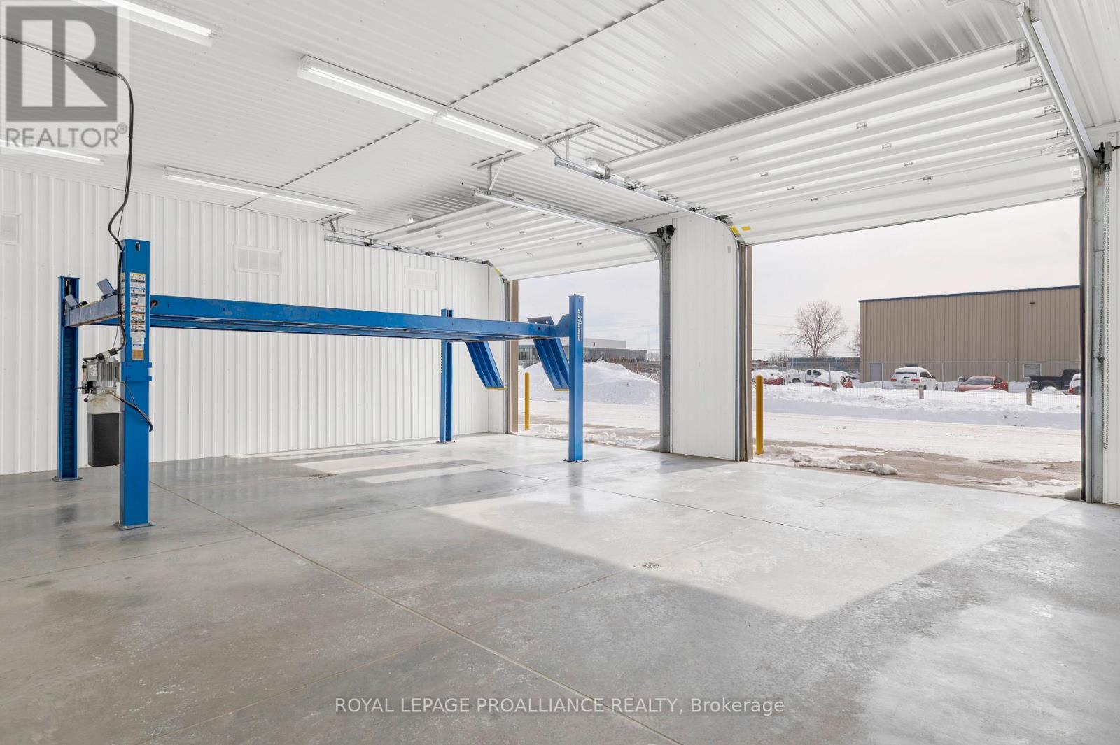 191 North Murray Street, Quinte West (Trenton Ward), Ontario  K8V 6R7 - Photo 15 - X12788086