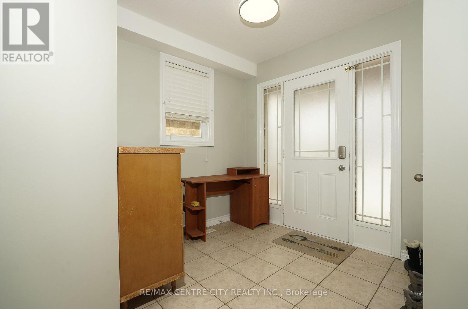 946 Whetherfield Street W, London North, Ontario  N6H 5V7 - Photo 2 - X12788236