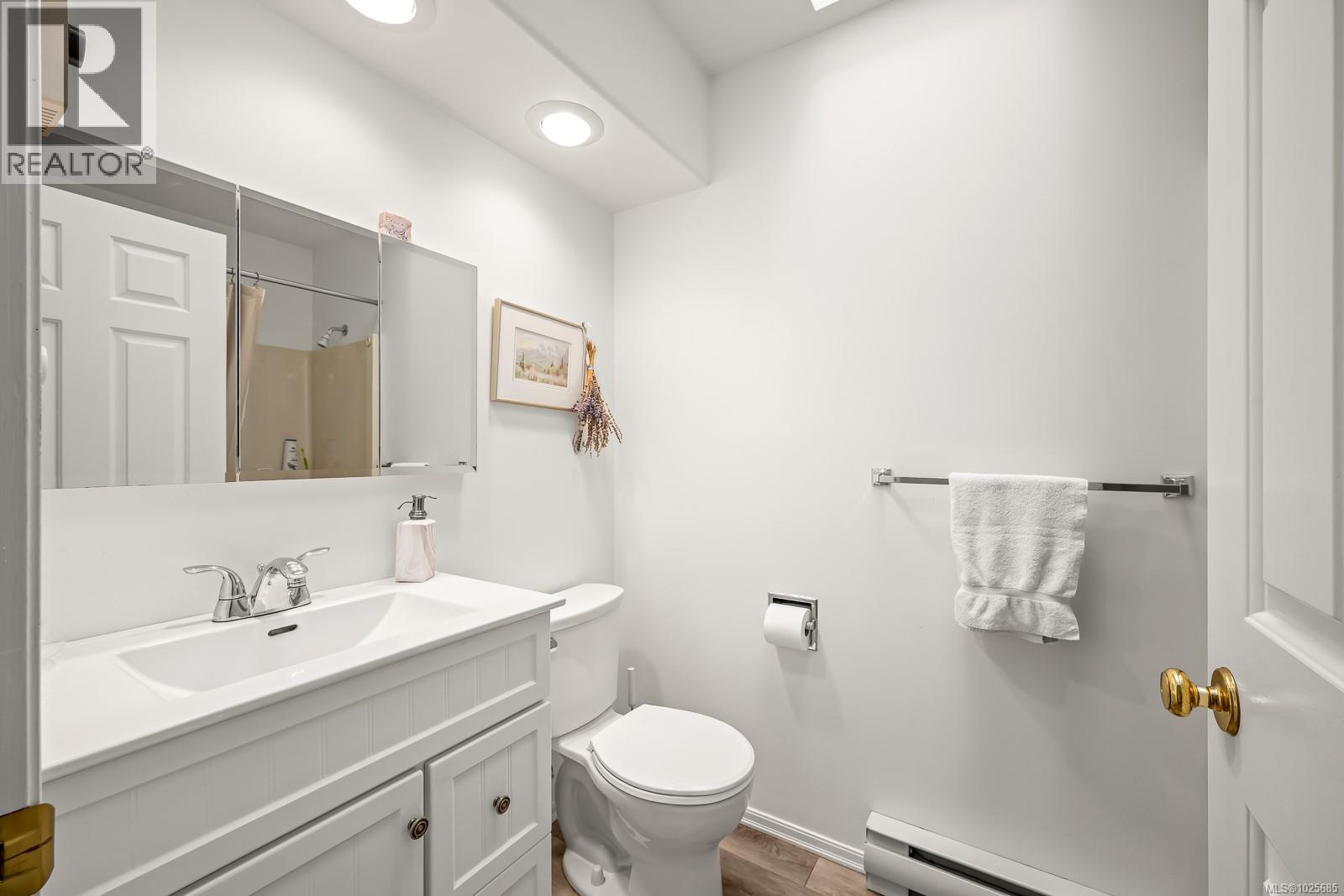 1594 Arbutus Ave, Comox, British Columbia  V9M 2T6 - Photo 12 - 1025685