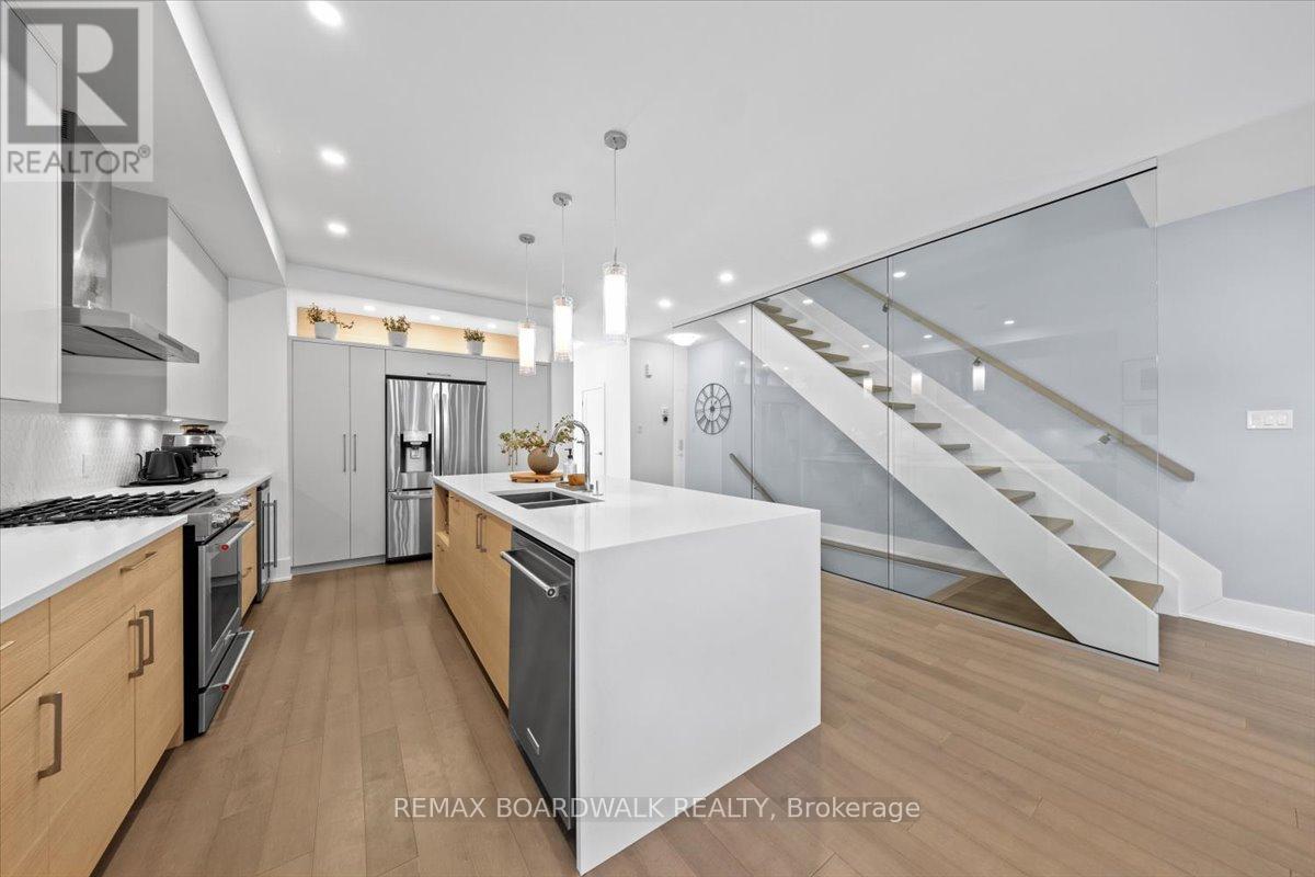 255 Avondale Avenue, Ottawa, Ontario  K1Z 7G7 - Photo 7 - X12788082