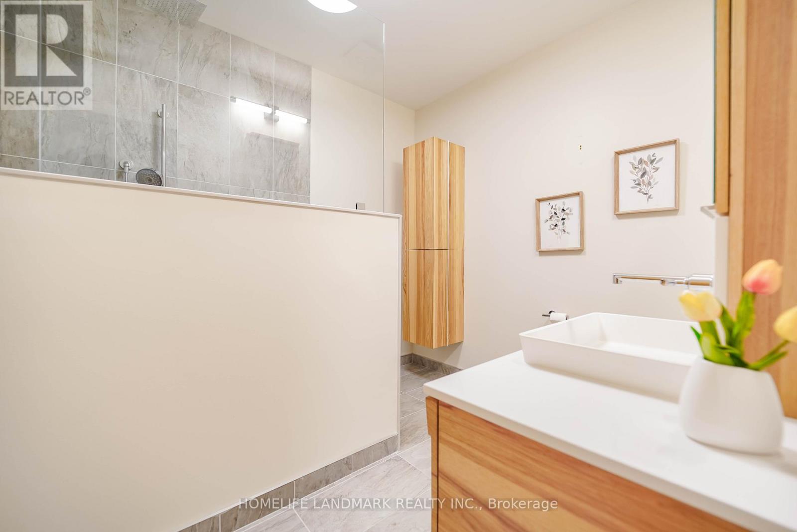 205 - 261 King Street E, Toronto, Ontario  M5A 4T6 - Photo 8 - C12764142