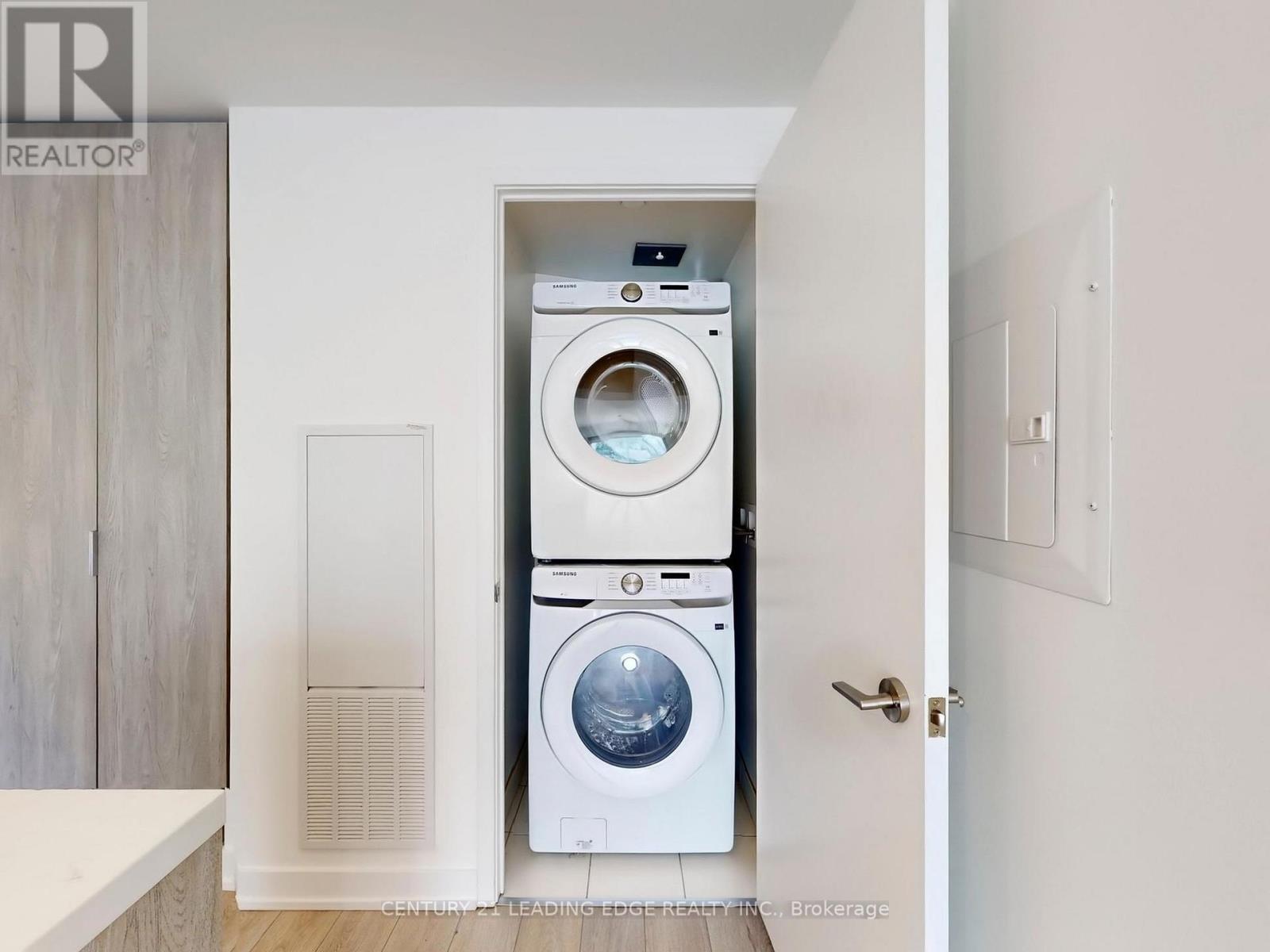 1002 - 15 Queens Quay E, Toronto, Ontario  M5E 0C5 - Photo 28 - C12786570