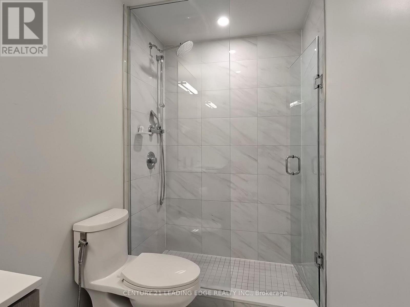 1002 - 15 Queens Quay E, Toronto, Ontario  M5E 0C5 - Photo 22 - C12786570