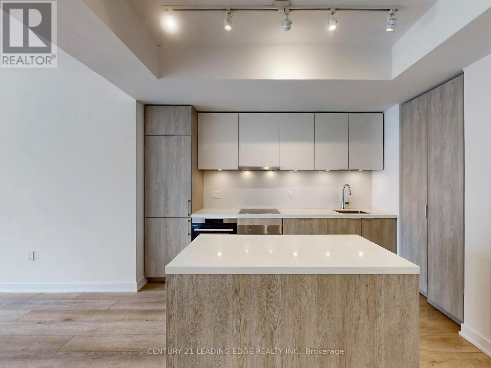 1002 - 15 Queens Quay E, Toronto, Ontario  M5E 0C5 - Photo 9 - C12786570