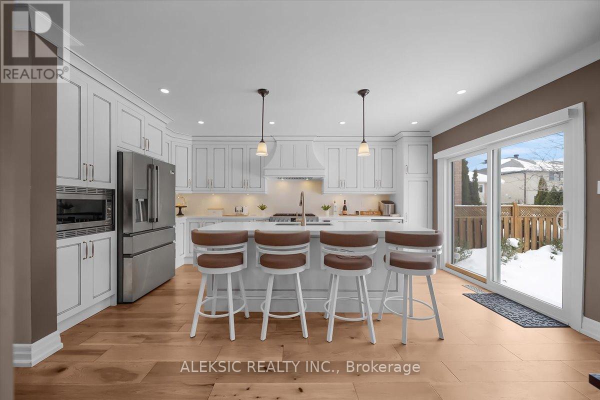 33 Hillpath Crescent, Brampton, Ontario  L6Z 4T7 - Photo 11 - W12787410