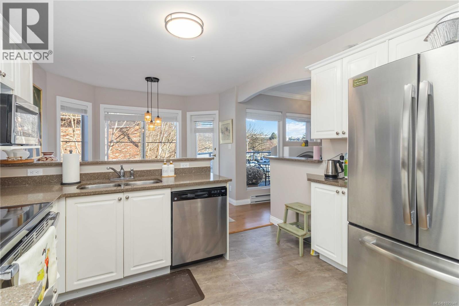 305 405 Quebec St, Victoria, British Columbia  V8V 4Z2 - Photo 8 - 1025941