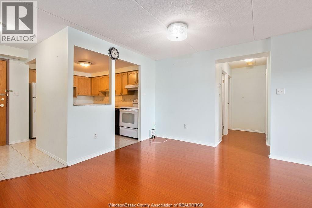 401 Grand Marais Unit# 206, Windsor, Ontario  N9E 4S2 - Photo 4 - 26003243