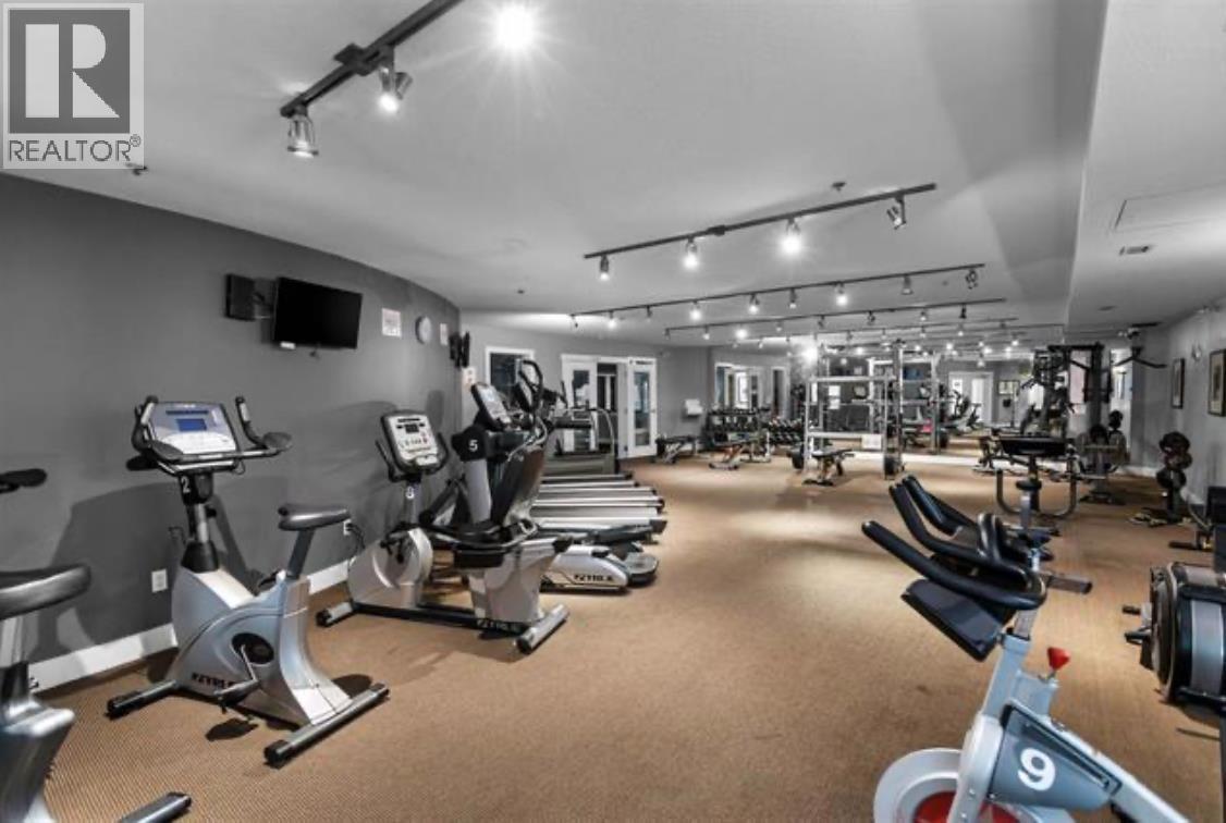 Listing Picture 17 of 19 : 303 9098 HALSTON COURT, Burnaby / 本拿比 - 魯藝地產 Yvonne Lu Group - MLS Medallion Club Member