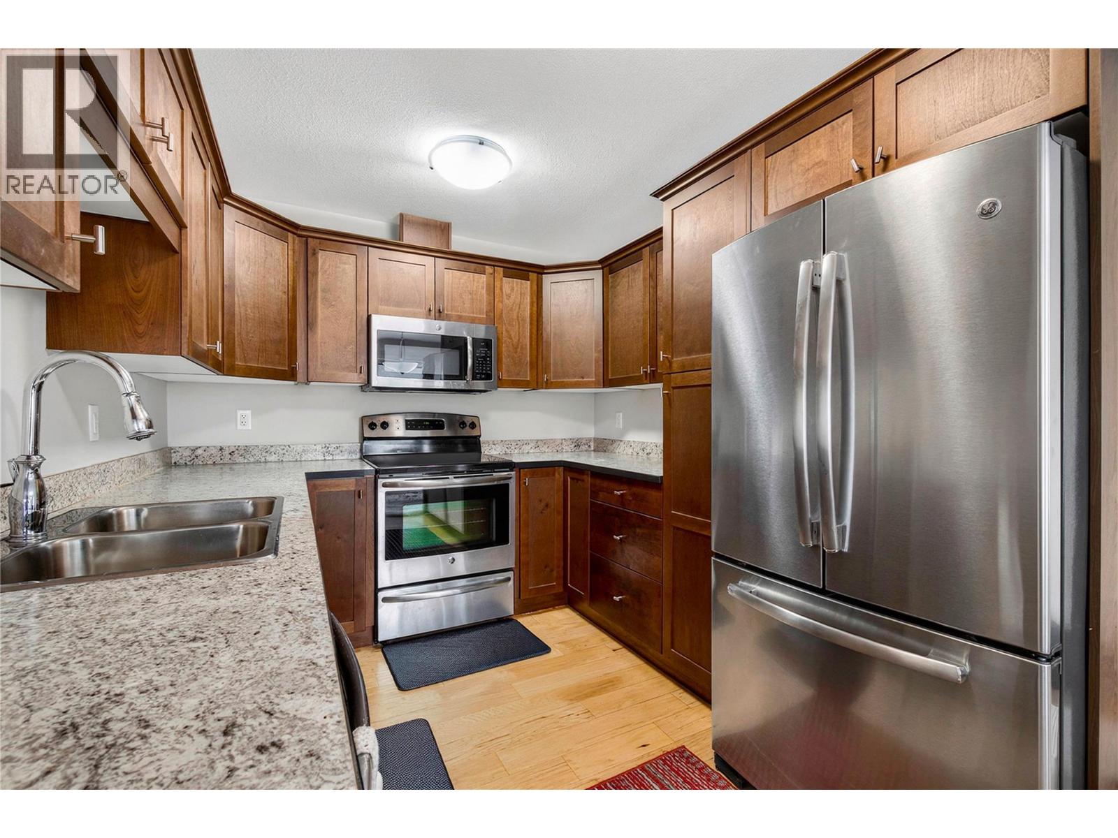 1449 1st Avenue Ne Unit# 403, Salmon Arm, British Columbia V1E 0C4 - Photo 14 - 10375796