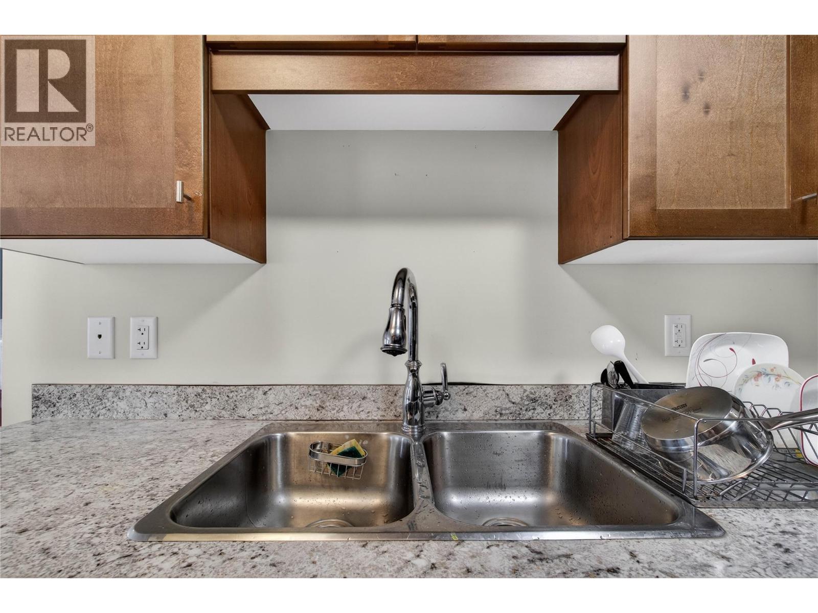 1449 1st Avenue Ne Unit# 403, Salmon Arm, British Columbia V1E 0C4 - Photo 16 - 10375796